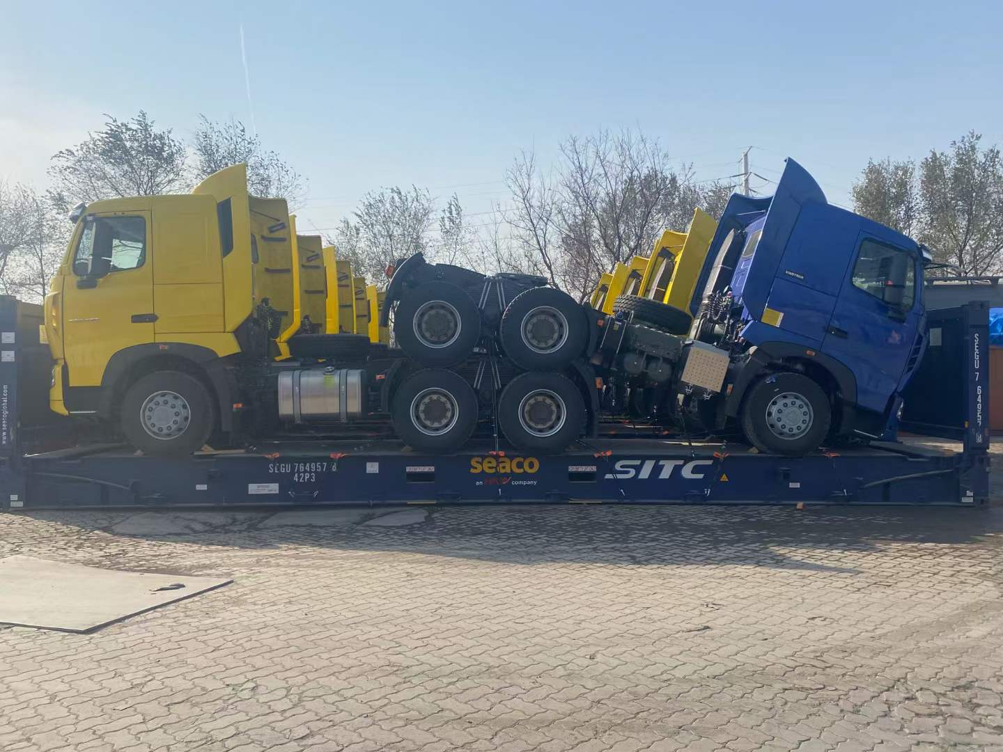 SINOTRUK HOWO 6*4 ထရပ်ကား ပို့ဆောင်ရန် အဆင်သင့်ဖြစ်နေပါပြီ