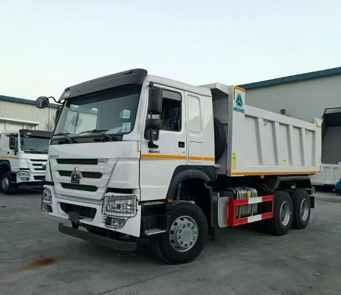 Sinotruk Howo Dump Truck ကုန်တင်ကုန်တင်ထရပ်ကား